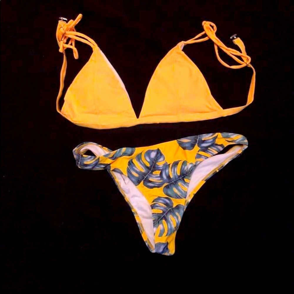 Bathing suit